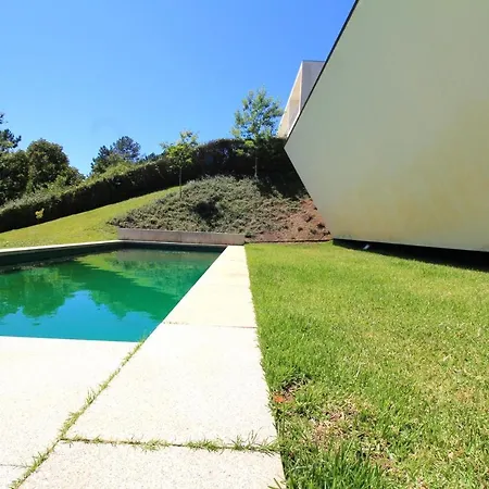 Slope Design - Architecture With Private Pool Villa Ponte de Lima