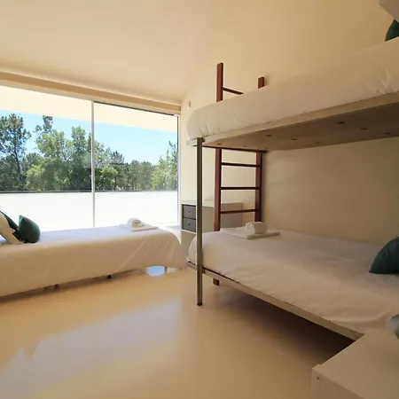 Slope Design - Architecture With Private Pool