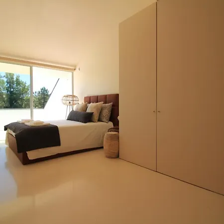 Slope Design - Architecture With Private Pool וילה