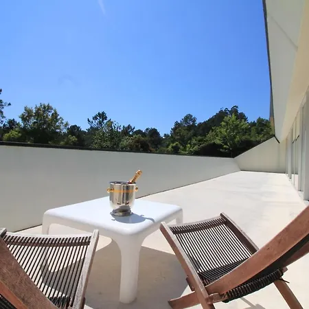 Slope Design - Architecture With Private Pool Villa Ponte de Lima