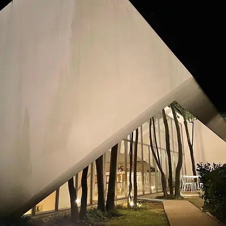 Slope Design - Architecture With Private Pool