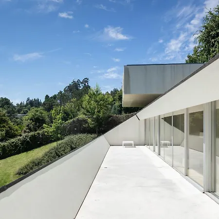 Slope Design - Architecture With Private Pool Villa Ponte de Lima