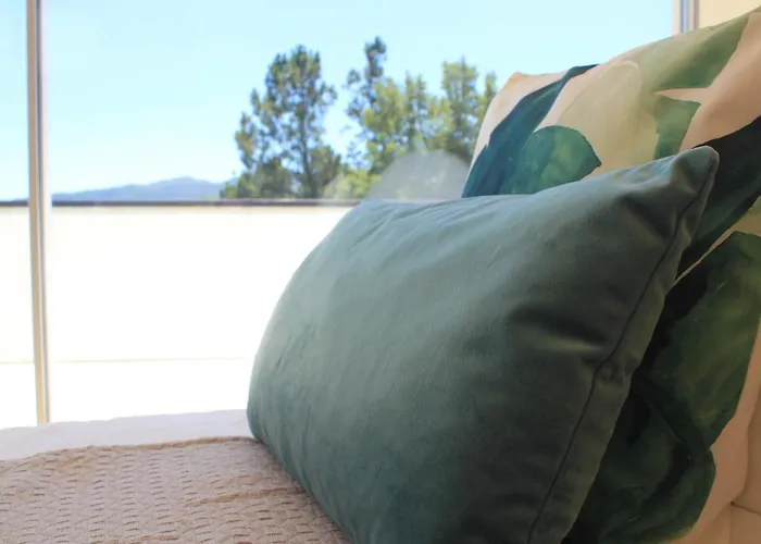 Slope Design - Architecture With Private Pool Villa Ponte de Lima