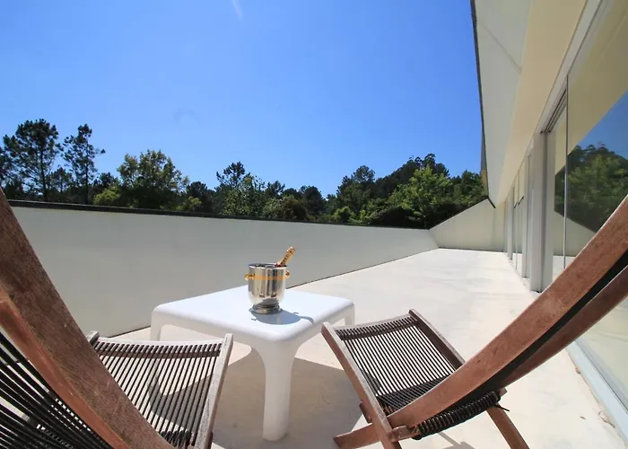 Slope Design - Architecture With Private Pool Villa Ponte de Lima