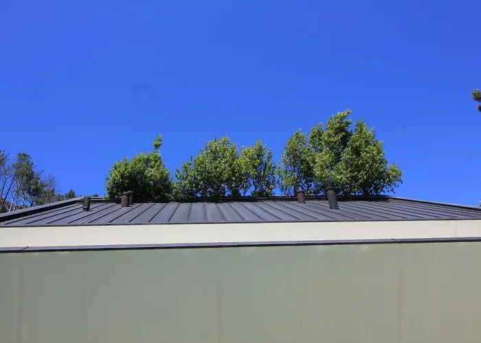 Slope Design - Architecture With Private Pool ポンテ・デ・リマ