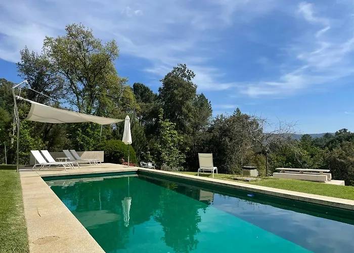 Slope Design - Architecture With Private Pool